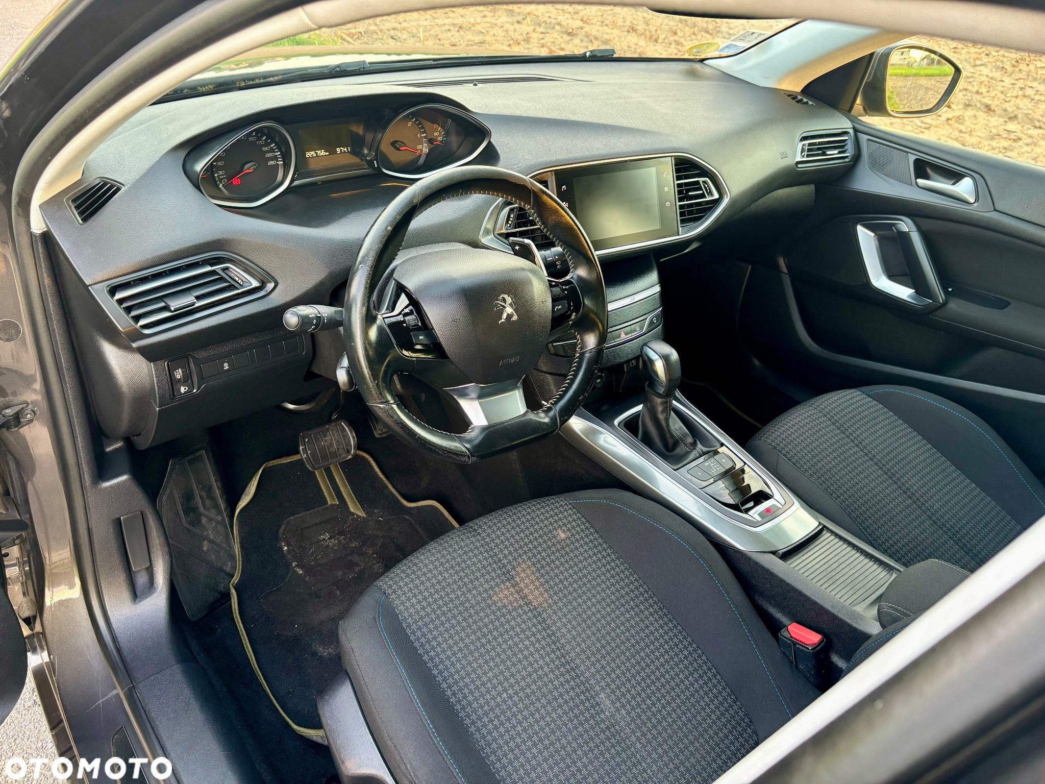Peugeot 308 1.5 BlueHDi Style S&S EAT8 - 13