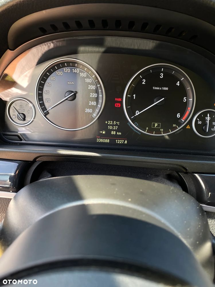 BMW Seria 5 520d - 7