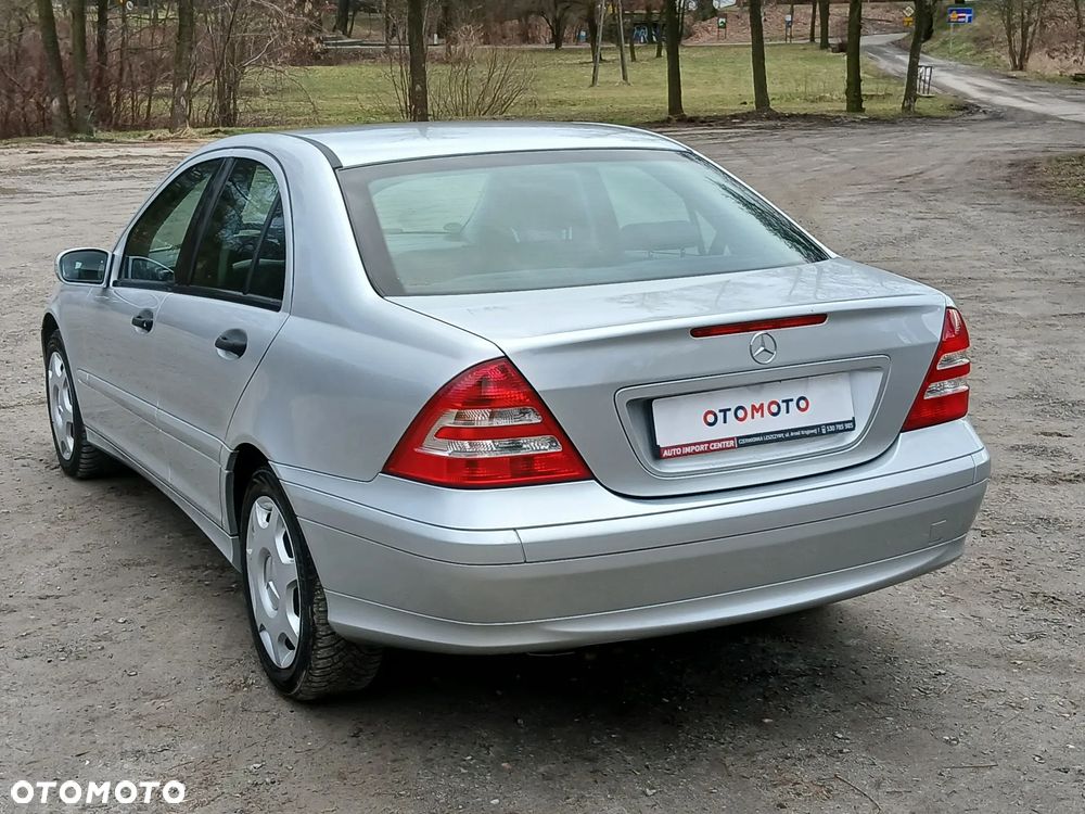 Mercedes-Benz Klasa C 180 Kompressor Classic Starline - 16