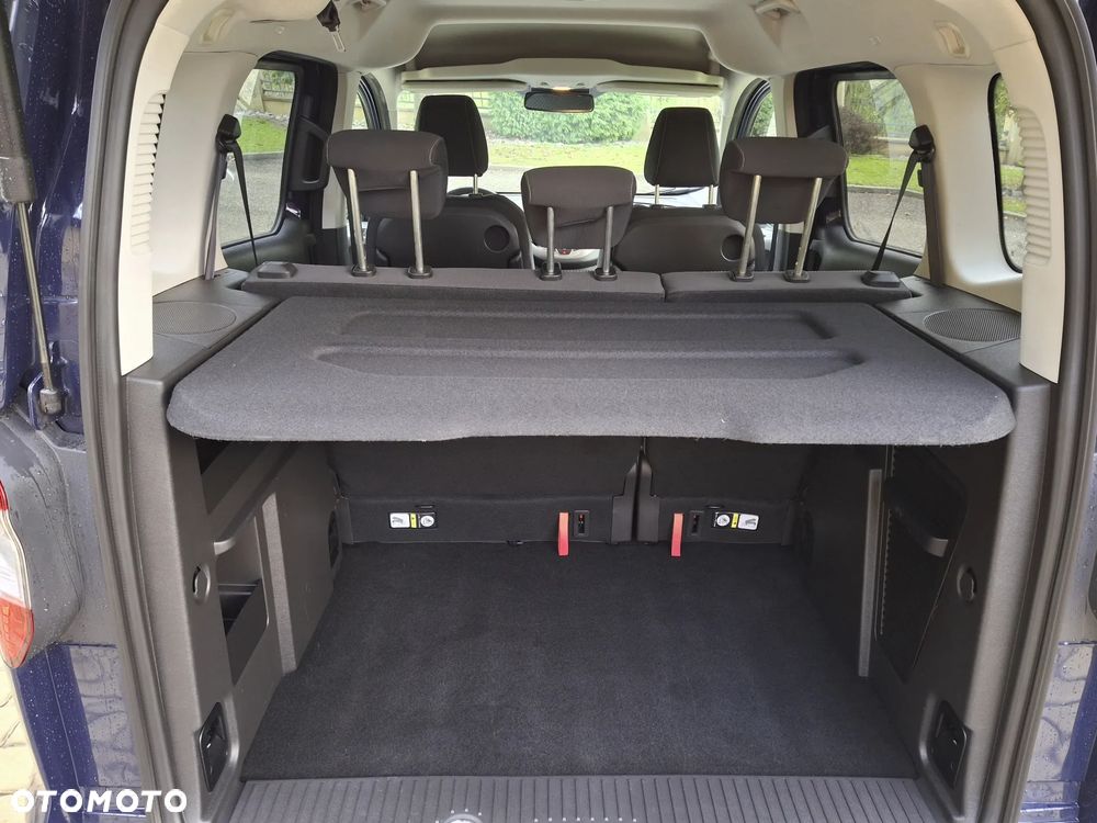Ford Tourneo Courier 1.0 EcoBoost Ambiente - 14