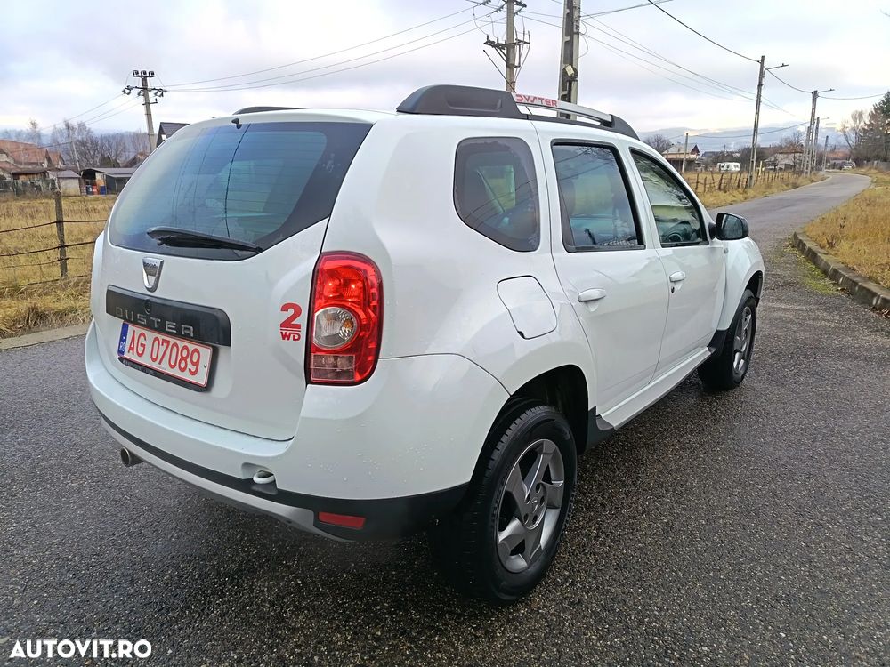 Dacia Duster 1.6 16V 105 4x2 Laureate - 4