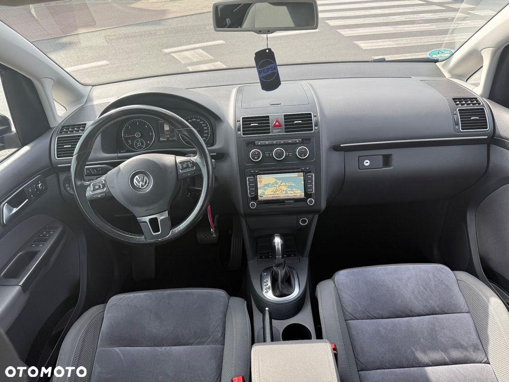 Volkswagen Touran 2.0 TDI DPF Highline DSG - 8