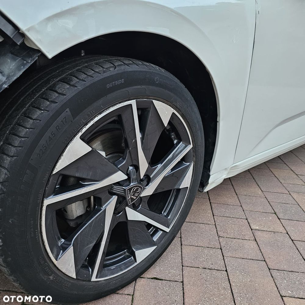 Peugeot 308 1.2 PureTech Allure Pack S&S EAT8 - 11