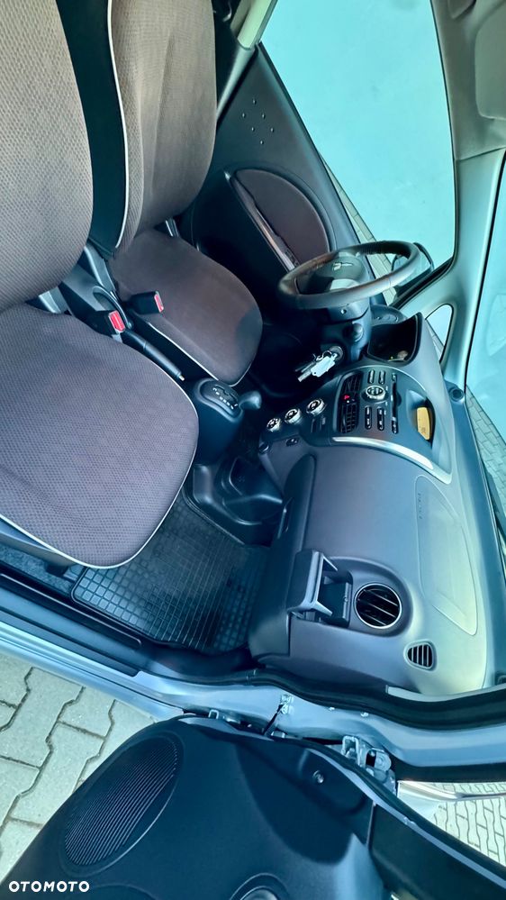 Mitsubishi i-MiEV Standard - 38
