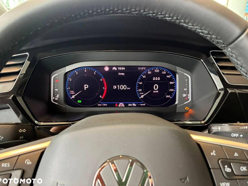 Volkswagen Touran - 14