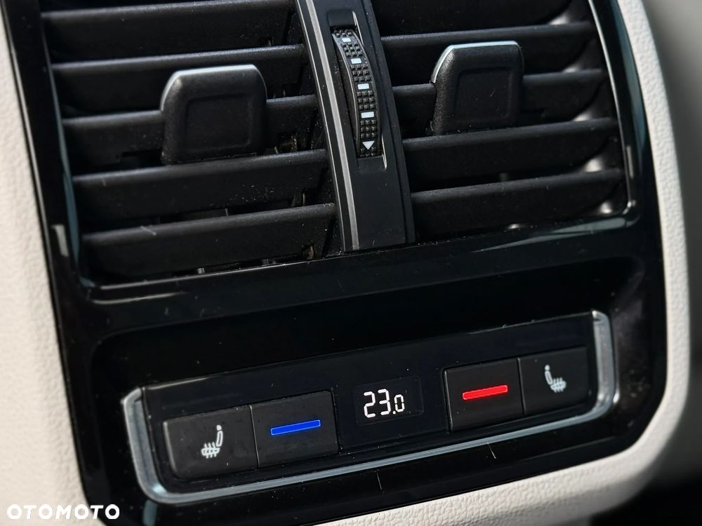 Volkswagen Arteon 2.0 TDI 4Motion SCR Elegance DSG - 17