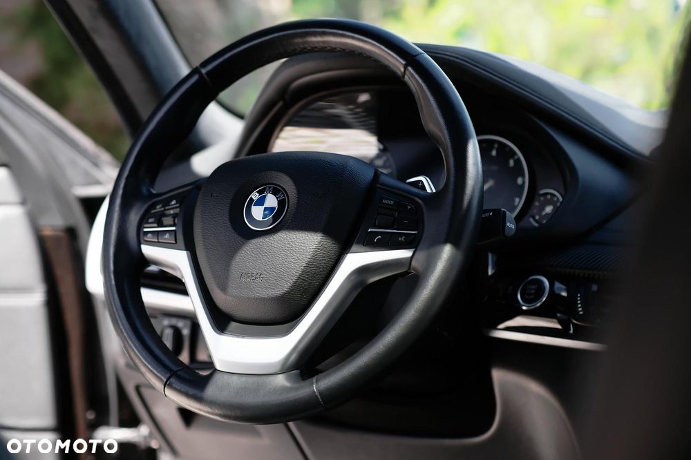 BMW X6 xDrive50i - 29