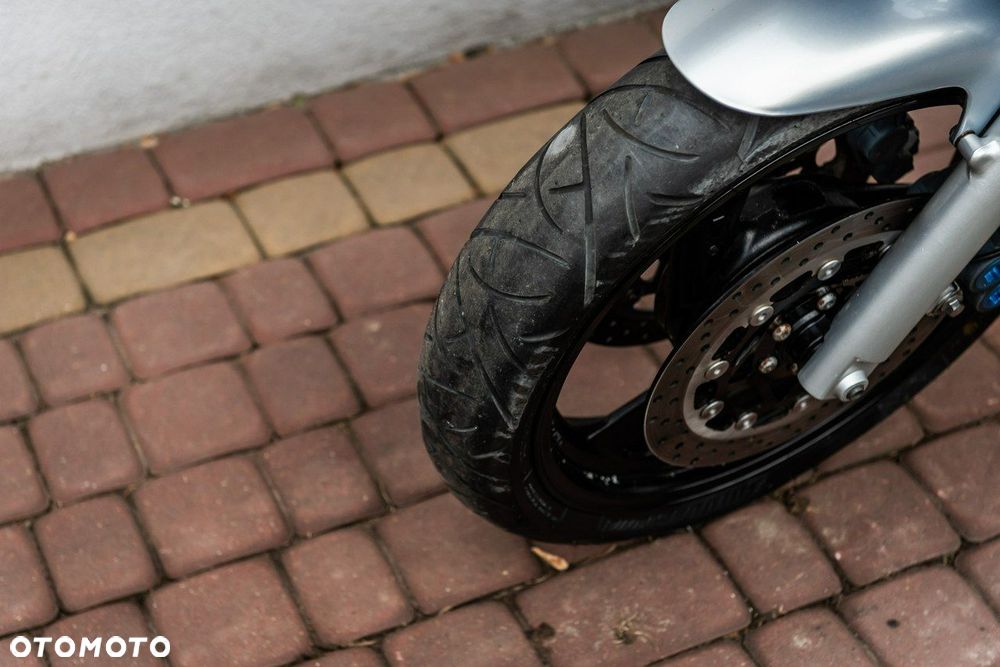Yamaha FZS - 7
