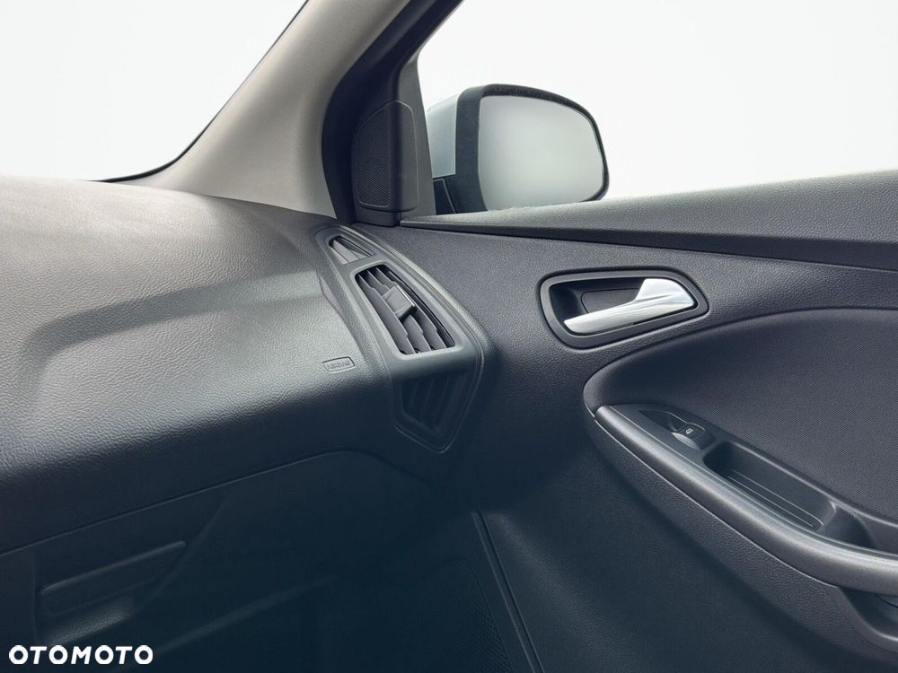 Ford Focus - 22