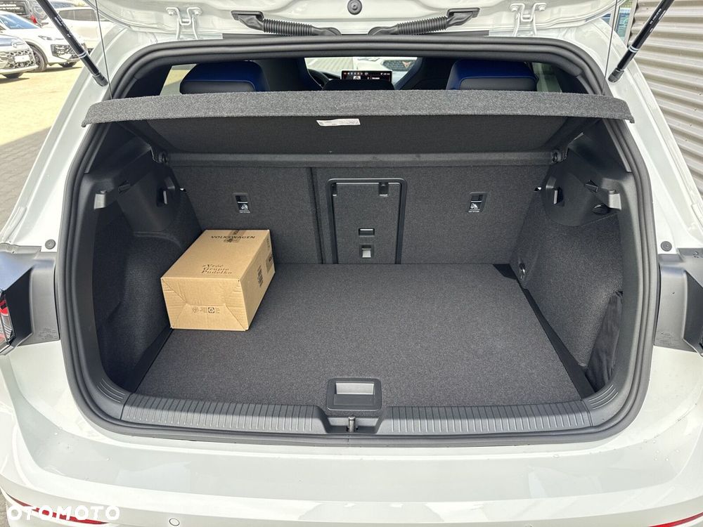 Volkswagen Golf - 17