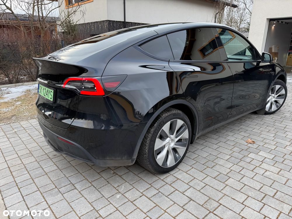 Tesla Y RWD - 8