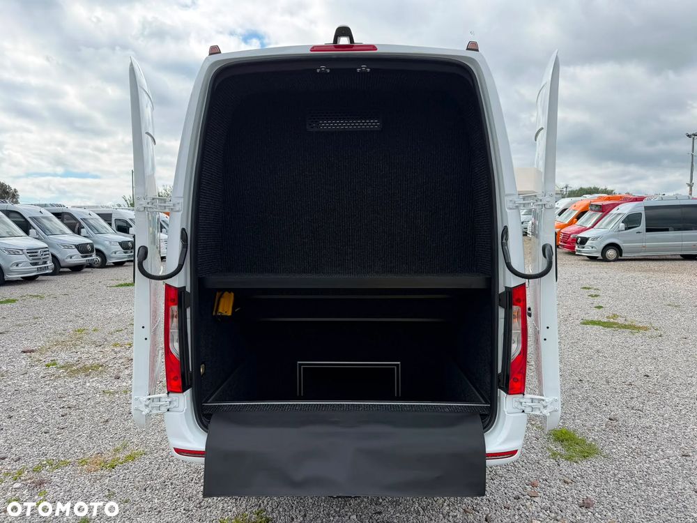 Mercedes-Benz Sprinter 519 - 5