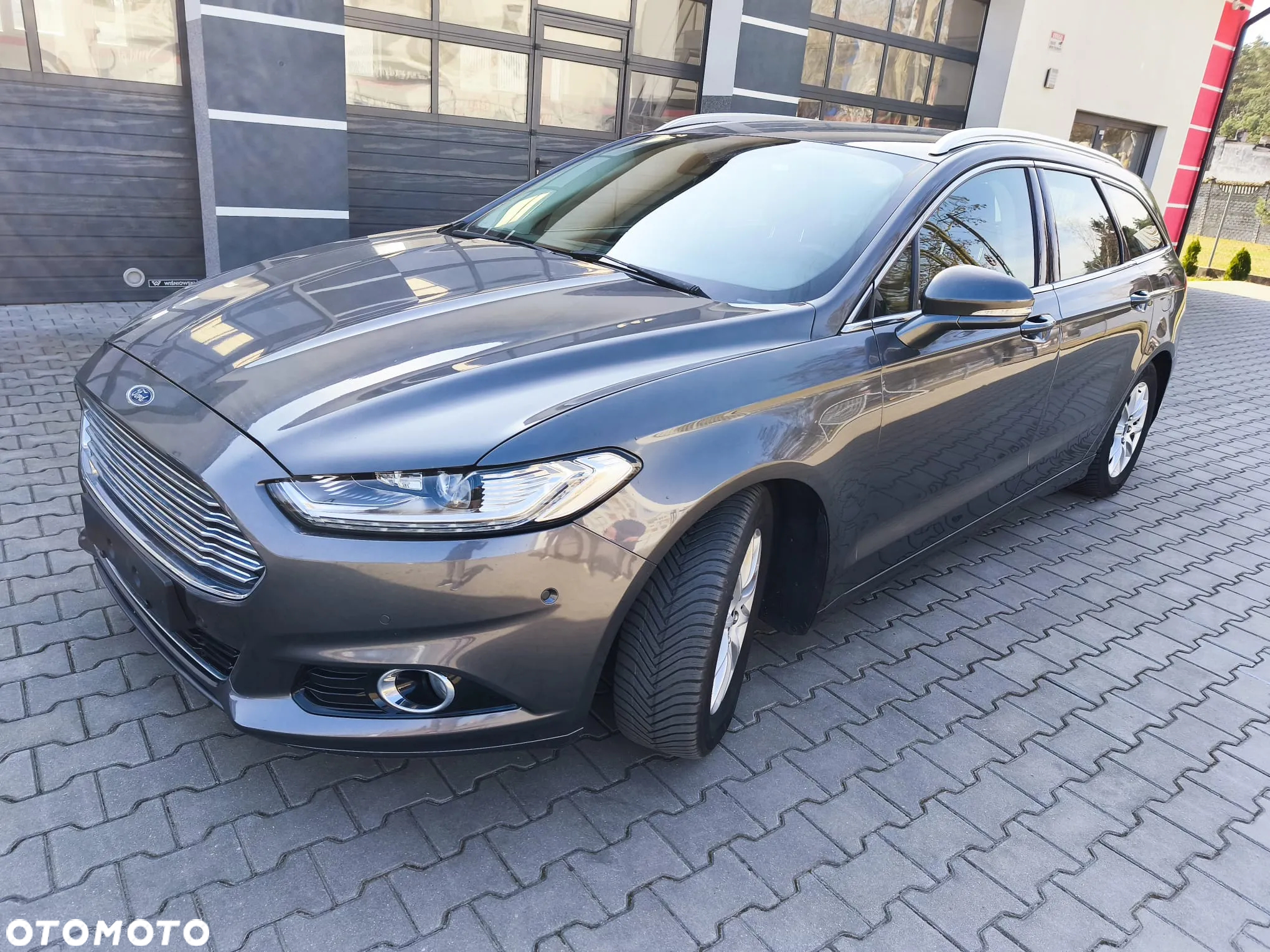 Ford Mondeo - 8