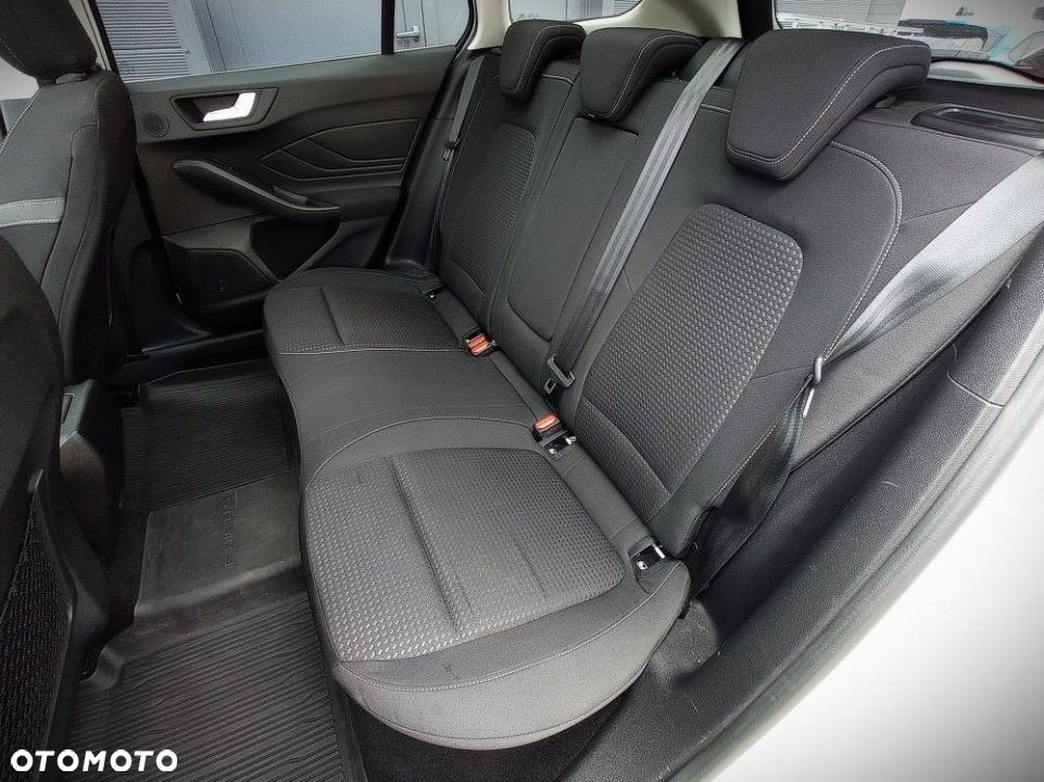 Ford Focus - 14