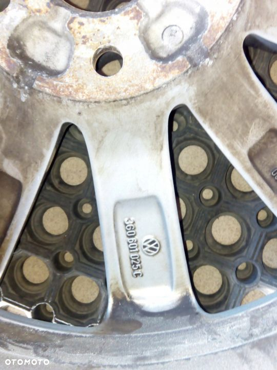 VW FELGA ALUMINIOWA 17 - 2