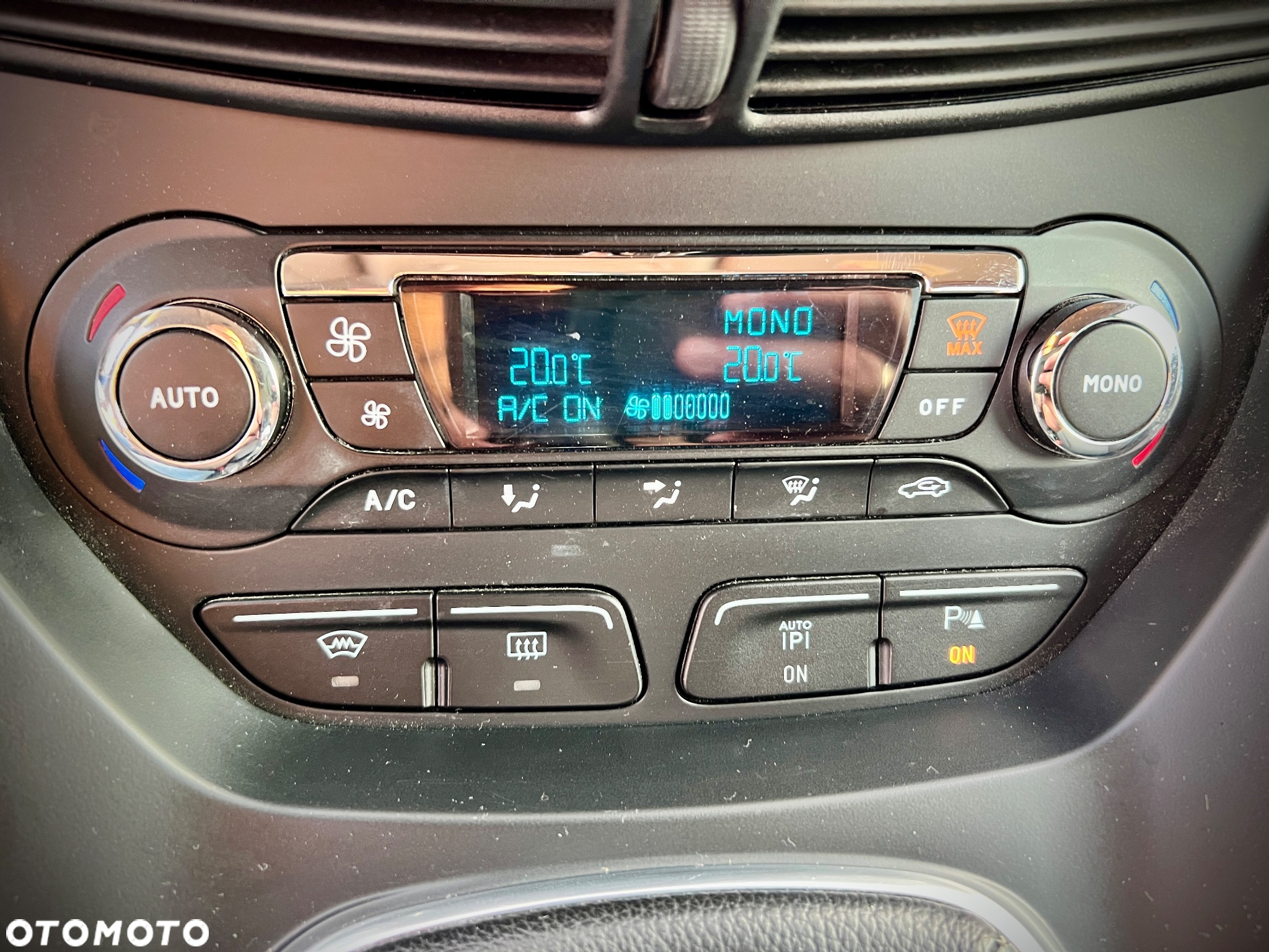 Ford C-MAX - 11