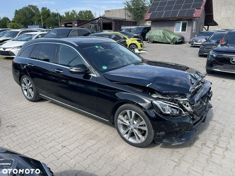 Mercedes-Benz Klasa C 250 (BlueTEC) d 4Matic T 7G-TRONIC Avantgarde - 3