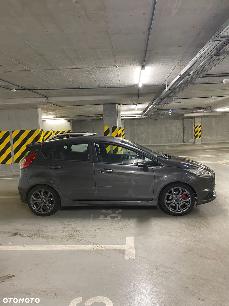 Ford Fiesta ST - 5