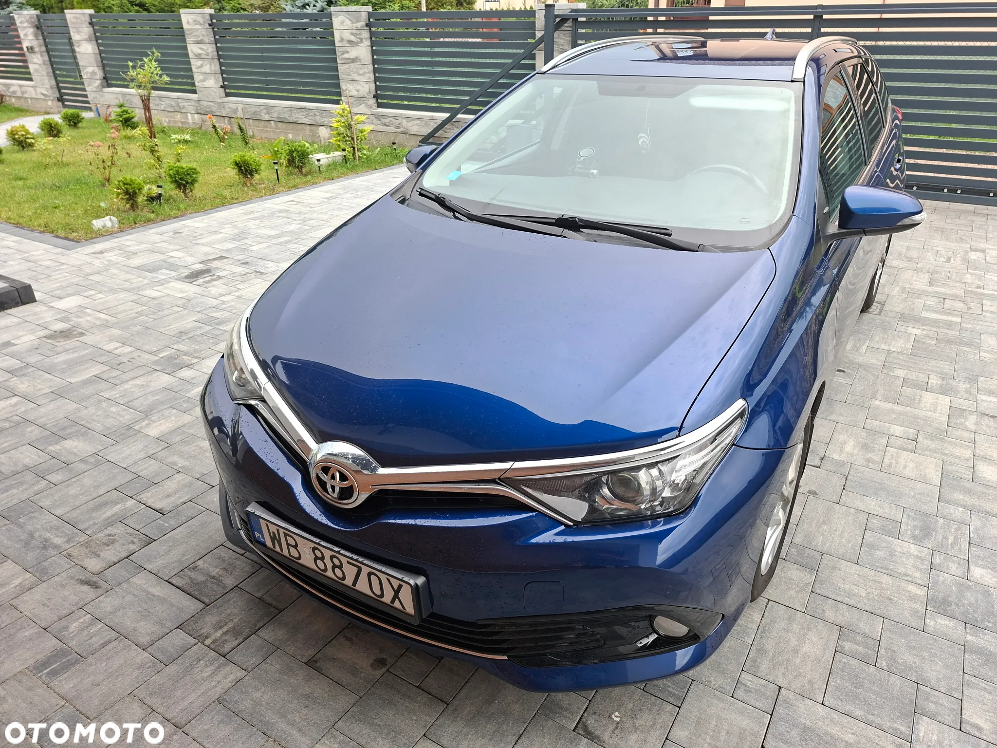 Toyota Auris 1.4 D-4D Premium - 2