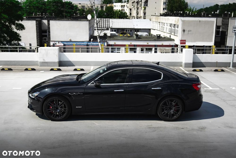 Maserati Ghibli S GranSport - 4