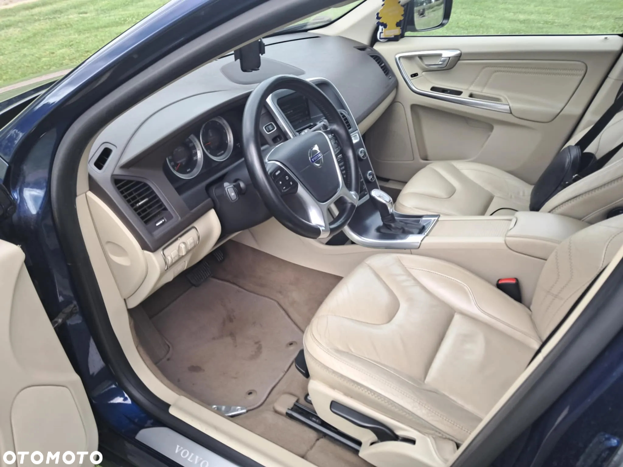 Volvo XC 60 - 8