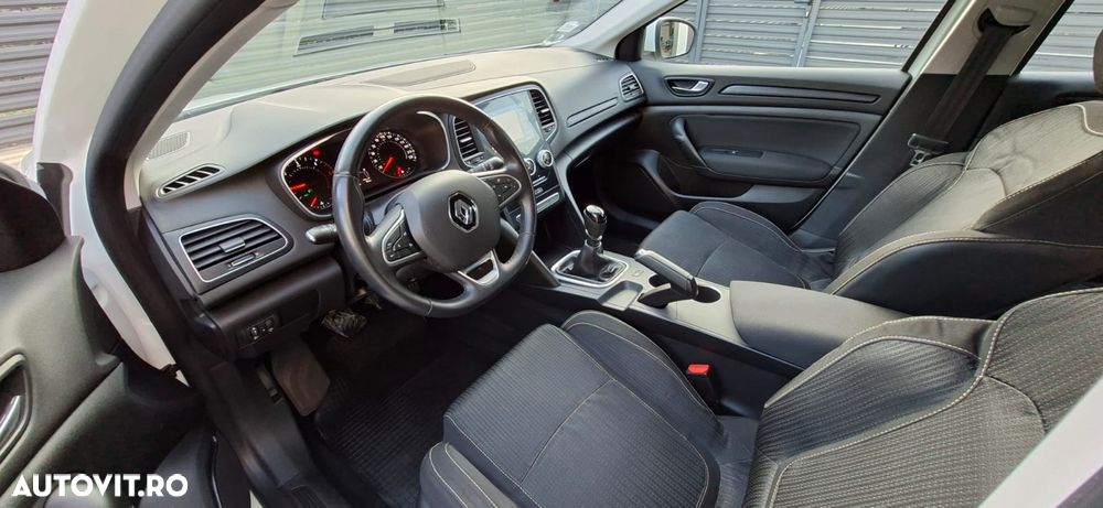 Renault Megane Blue dCi 116 Life - 15