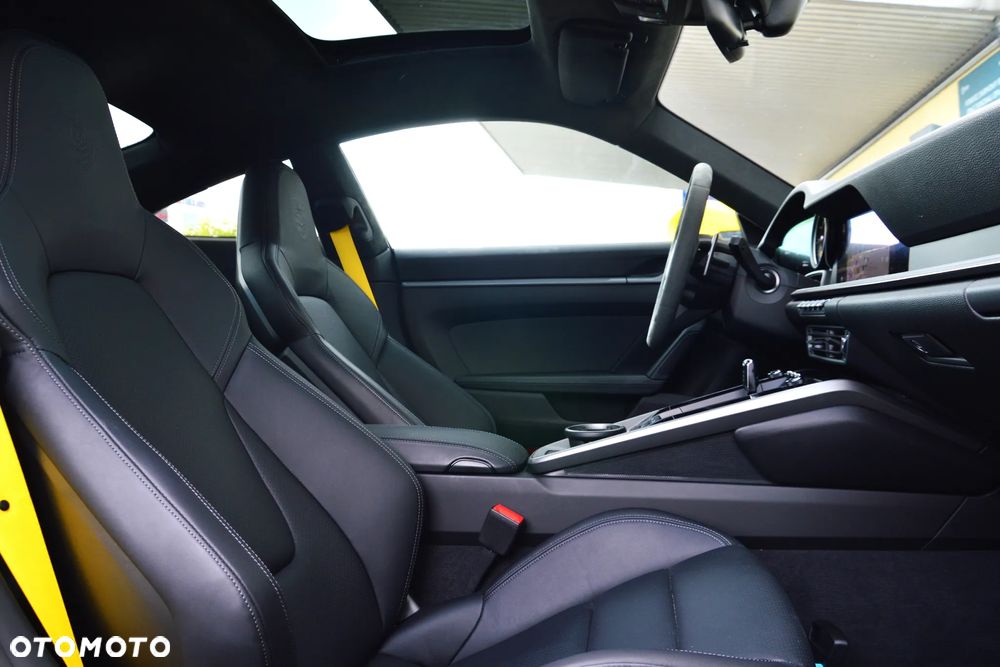 Porsche 911 Carrera S - 19