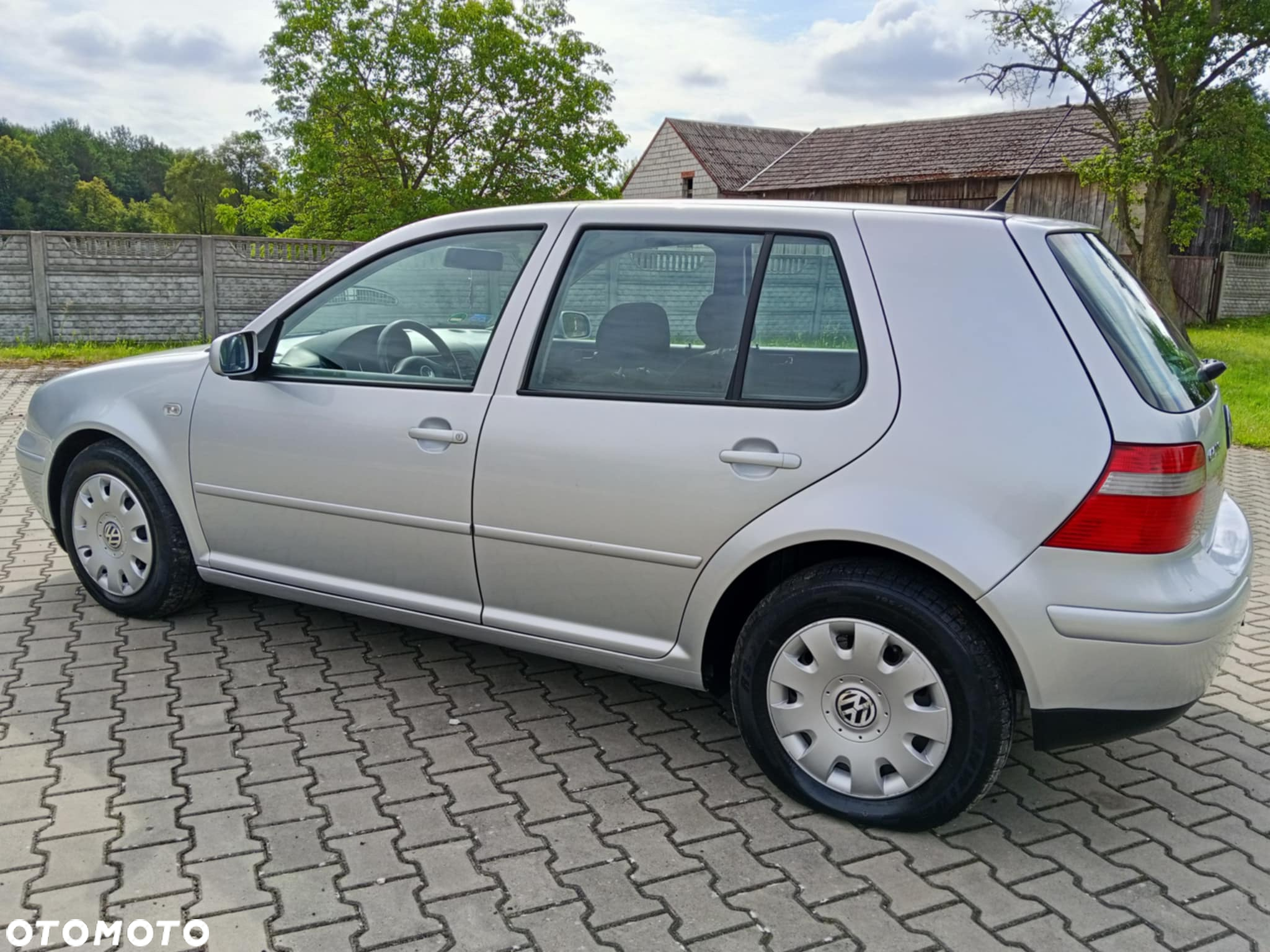 Volkswagen Golf - 5
