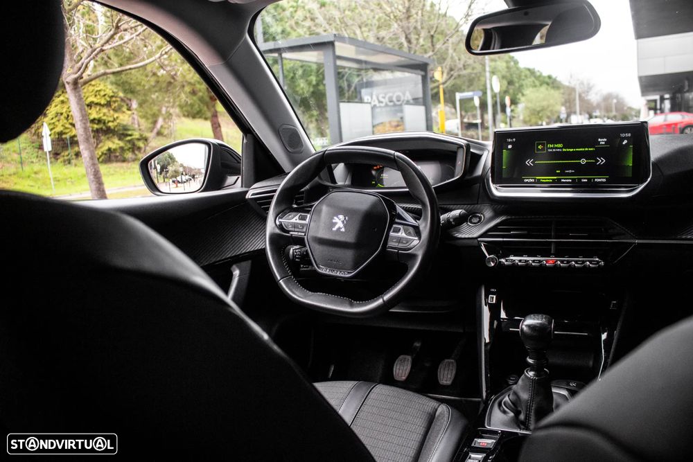Peugeot 2008 1.2 PureTech Allure - 29