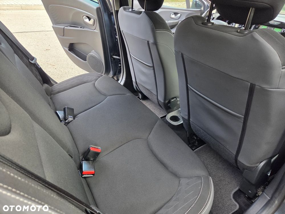 Renault Clio TCe 90 Limited - 18