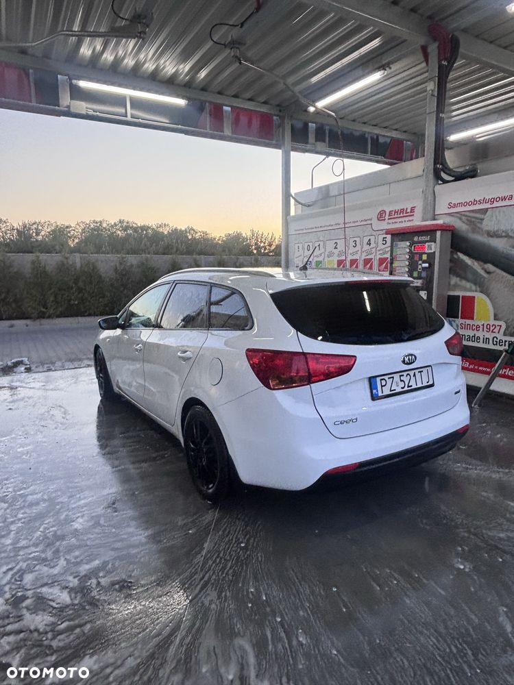 Kia Ceed - 3