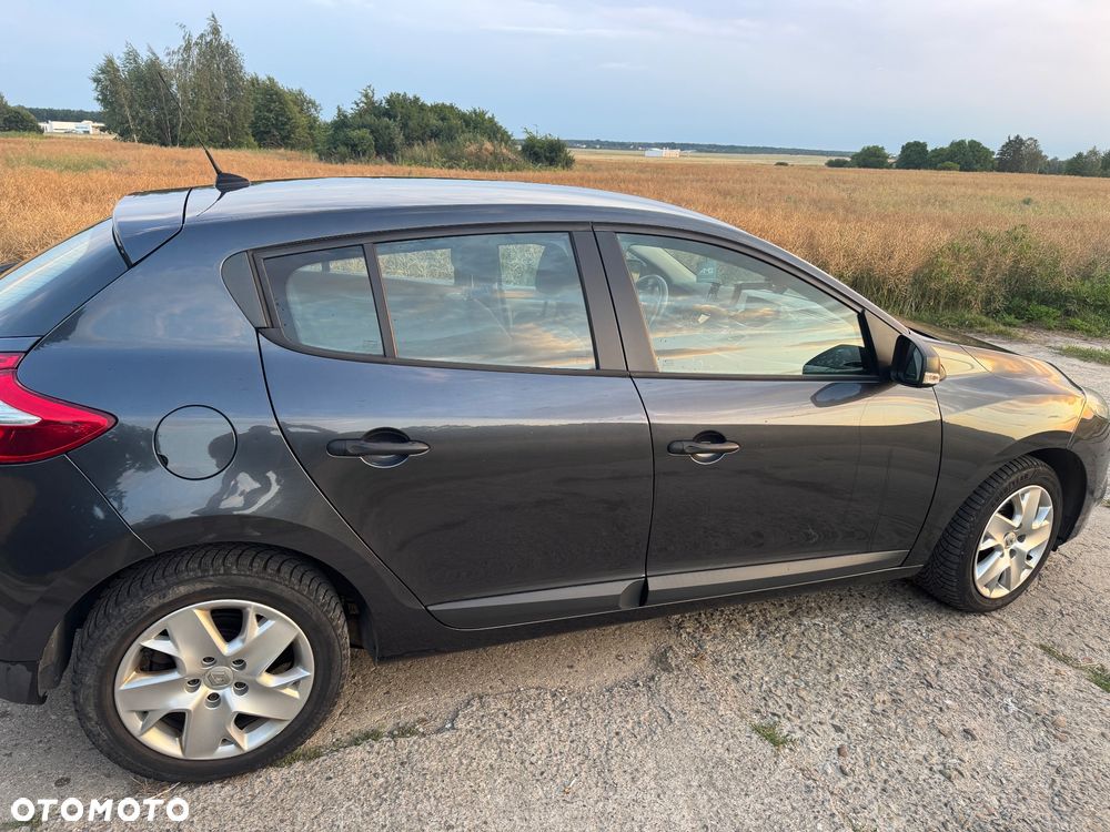 Renault Megane 1.6 16V Style Edition - 8