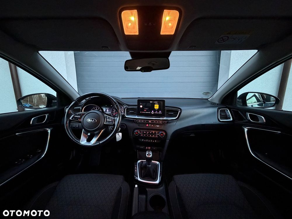 Kia Ceed 1.4 T-GDI L Business Line - 13