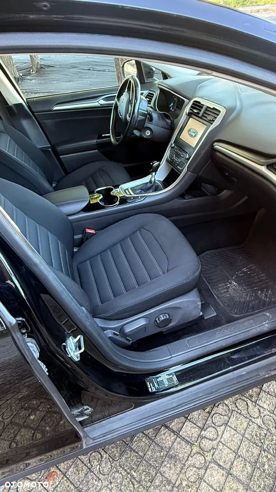 Ford Mondeo - 8