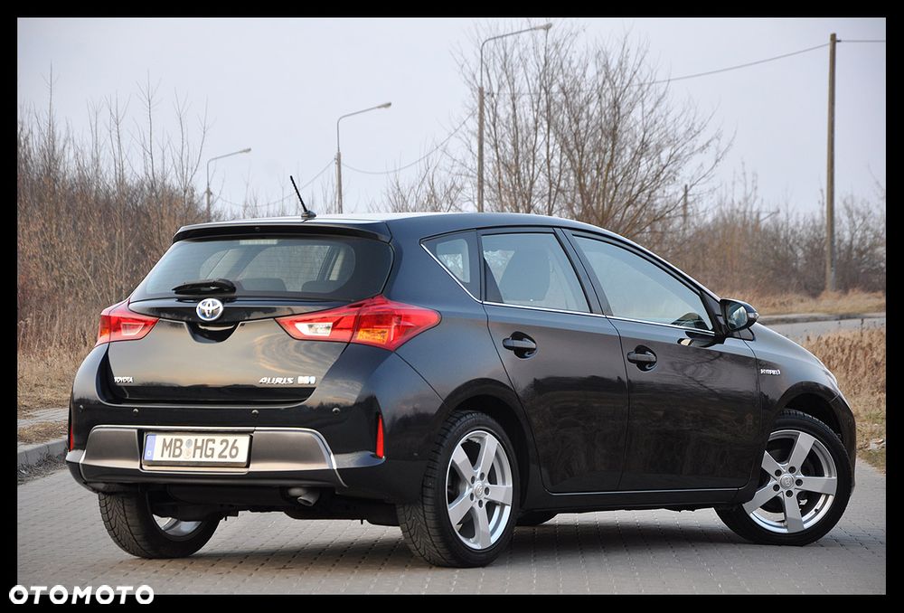 Toyota Auris - 4