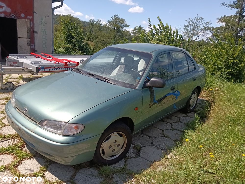 Hyundai Accent 1.3 GLS - 1