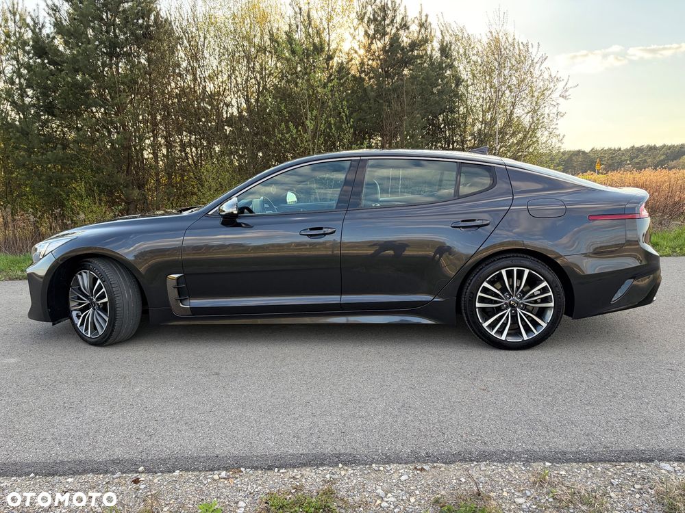 Kia Stinger - 2