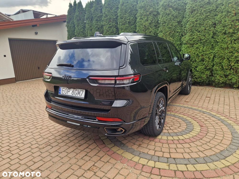 Jeep Grand Cherokee - 22