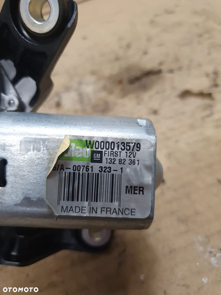 SILNICZEK WYCIERACZKI TYŁ OPEL MERIVA B nr 13282361 - 2