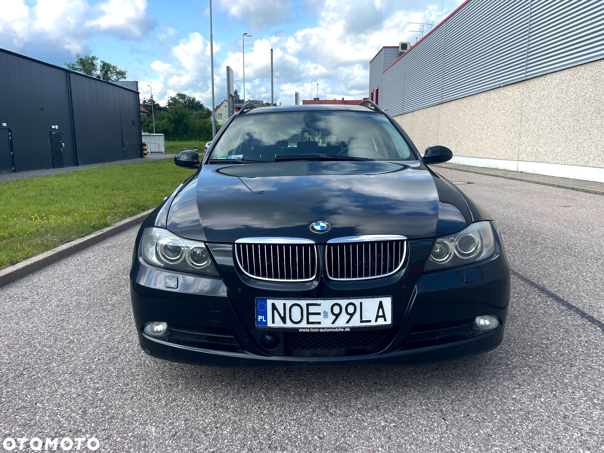 BMW Seria 3 325i Touring - 2