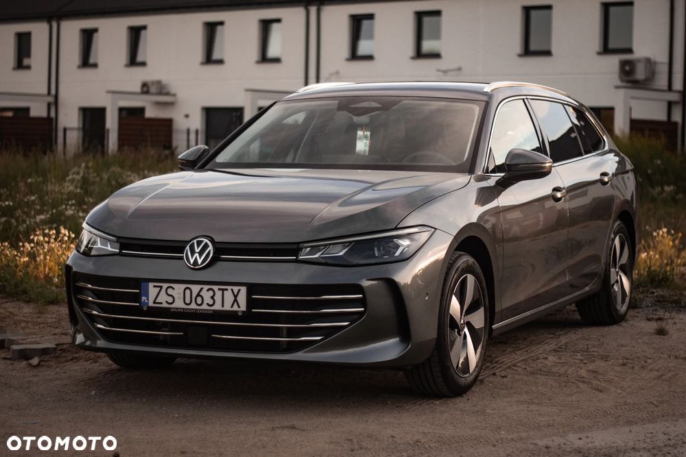 Volkswagen Passat - 2