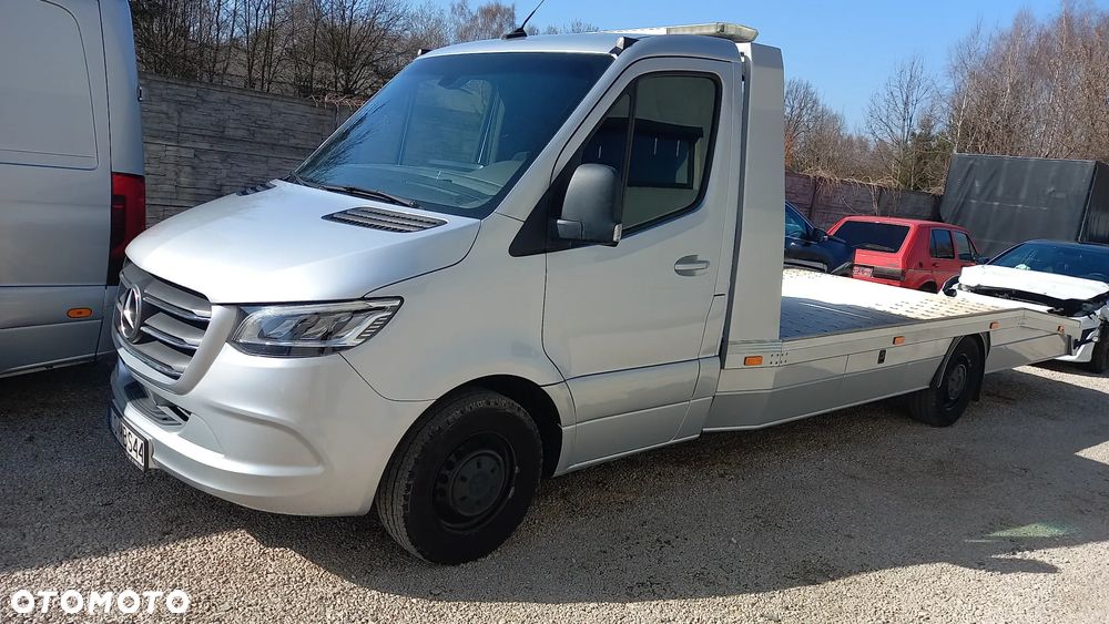 Mercedes-Benz Sprinter - 1