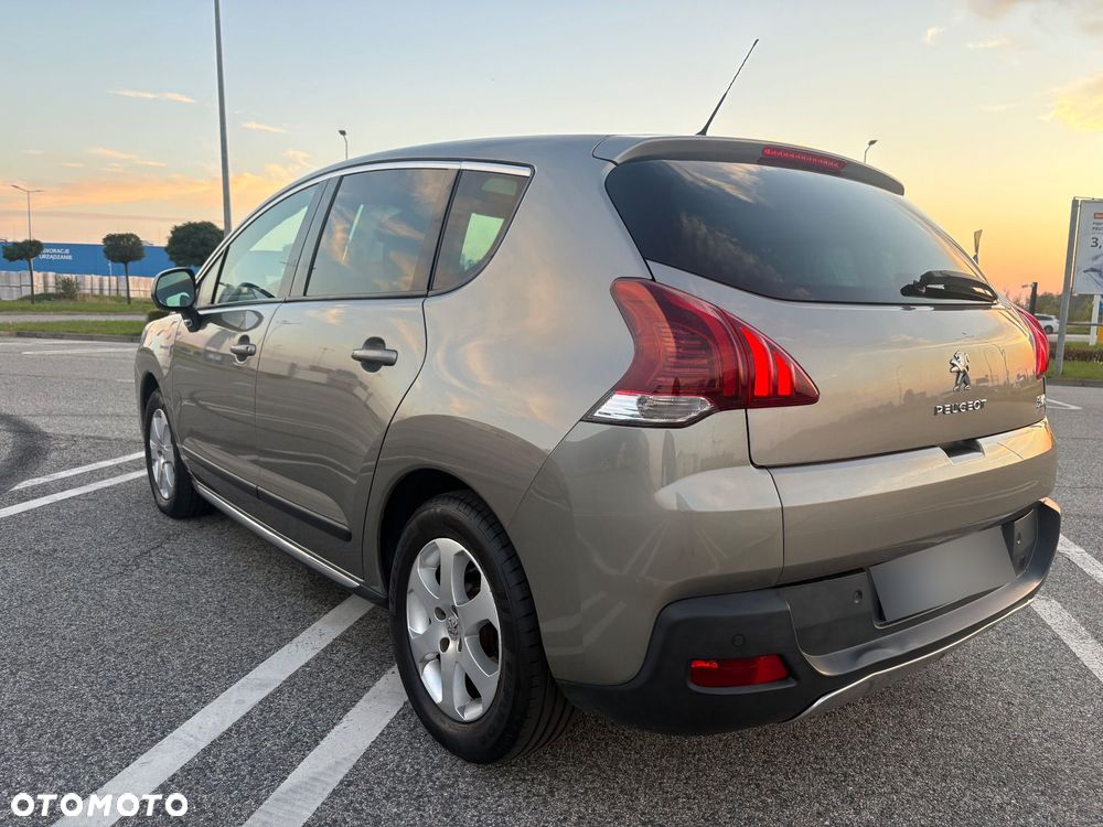 Peugeot 3008 2.0 HDi Premium+ - 17