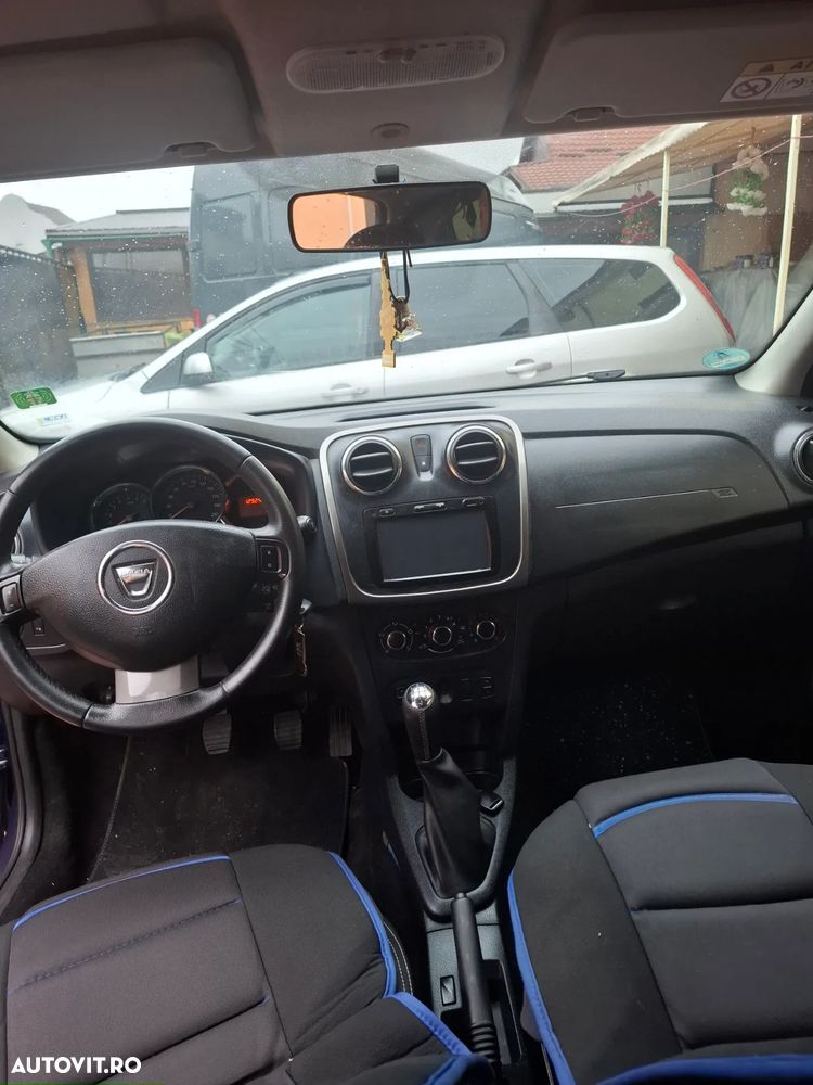 Dacia Sandero - 5