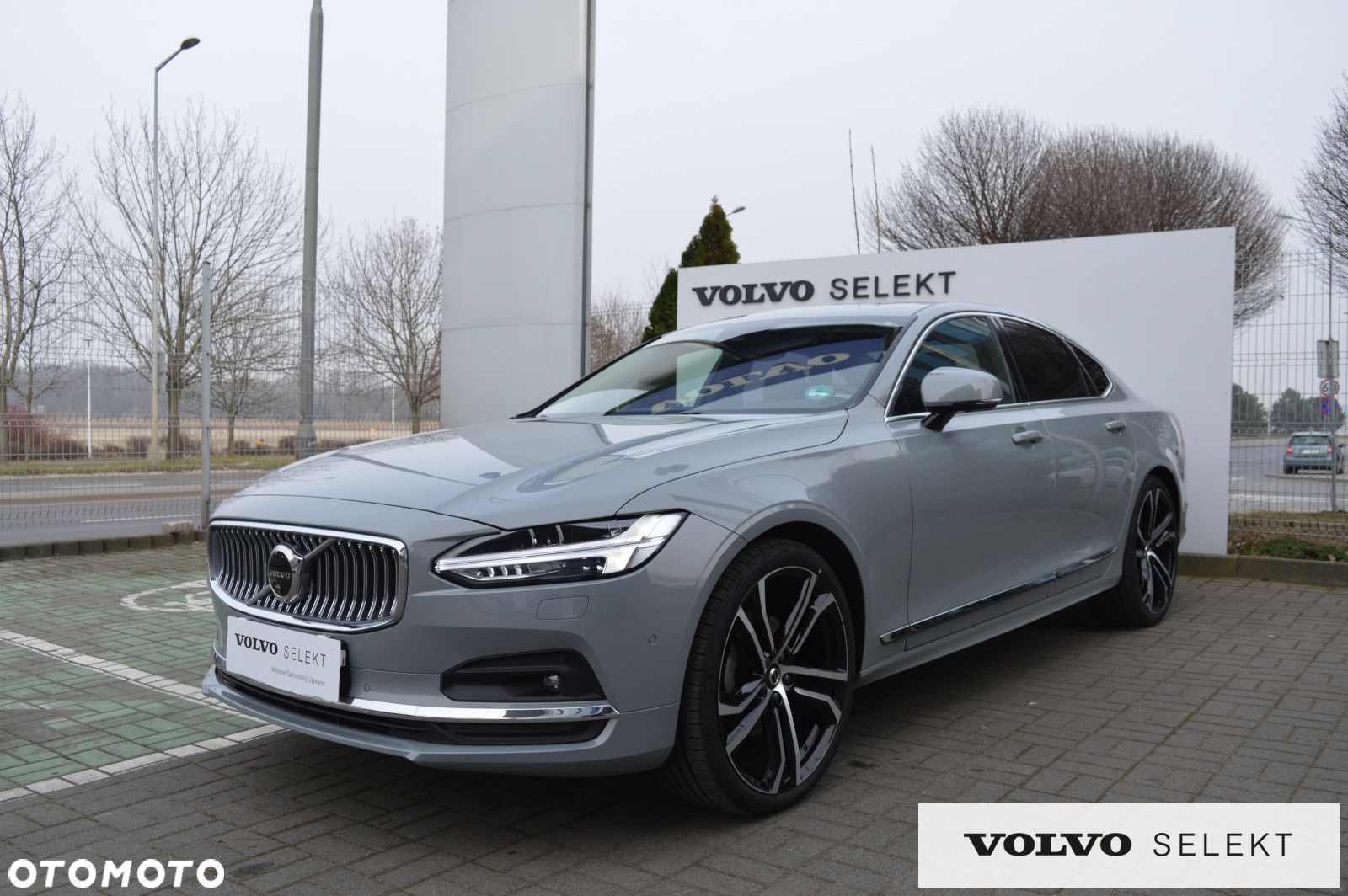 Volvo S90 - 3