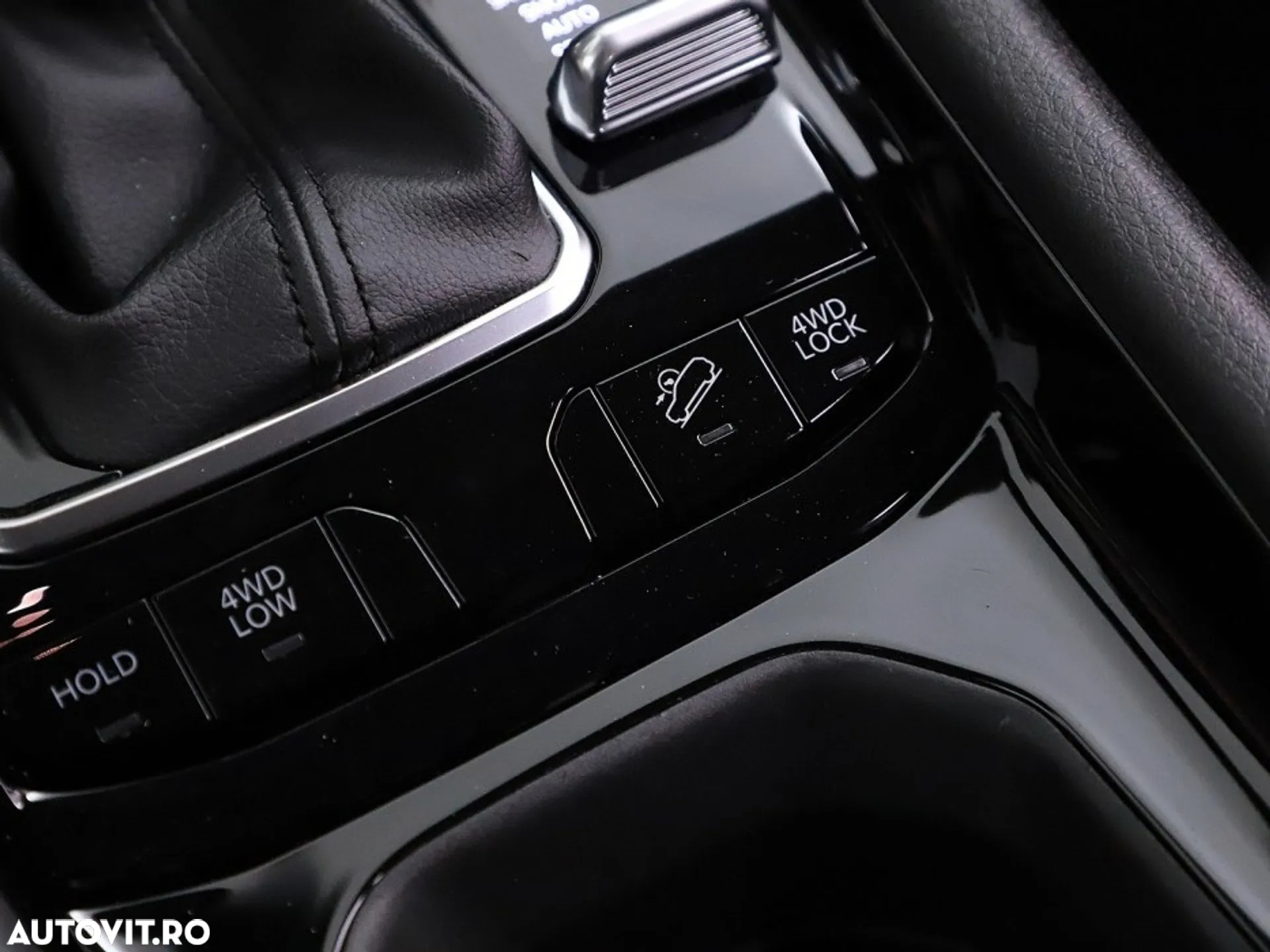 Jeep Compass - 16