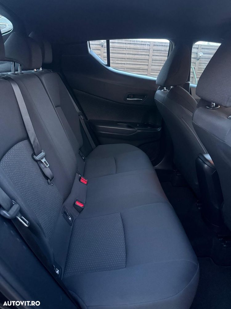 Toyota C-HR Flow - 8