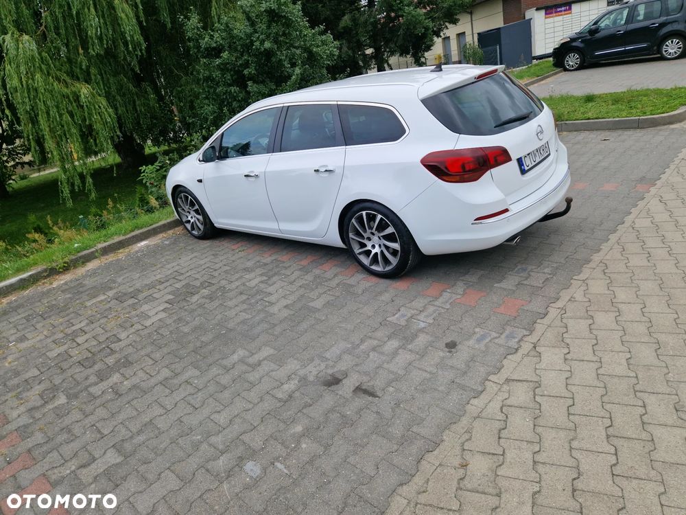 Opel Astra 2.0 CDTI DPF SportsTourer Edition - 3