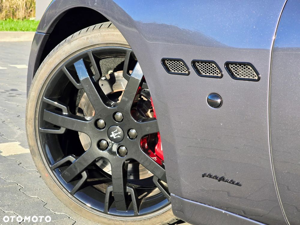 Maserati GranTurismo Sport - 14