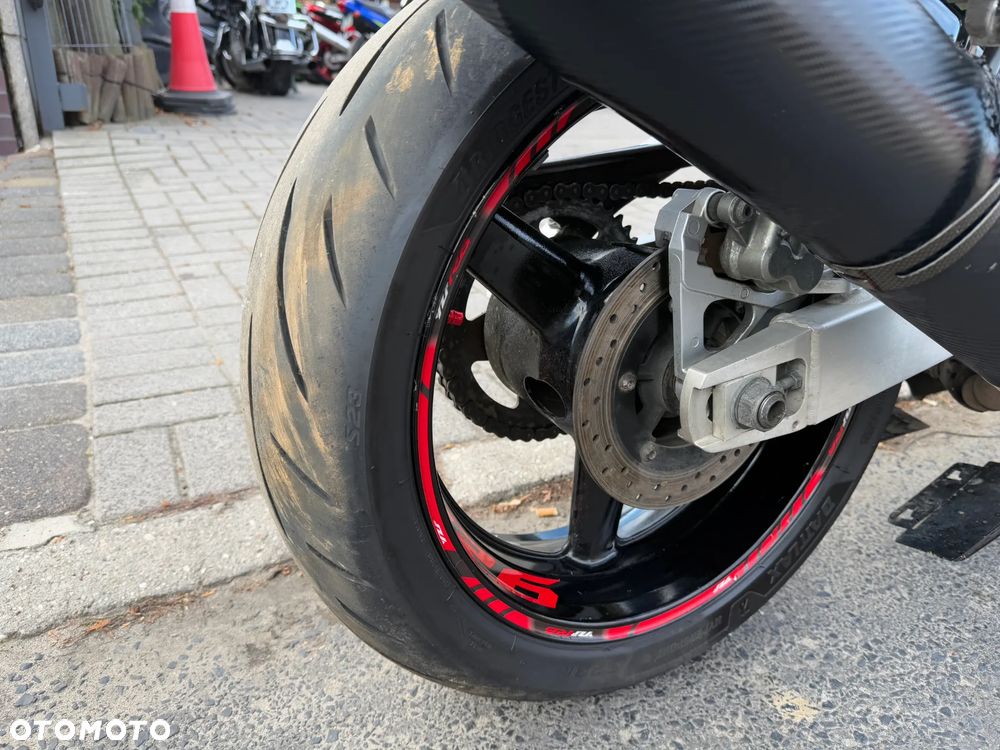 Yamaha R6 - 21